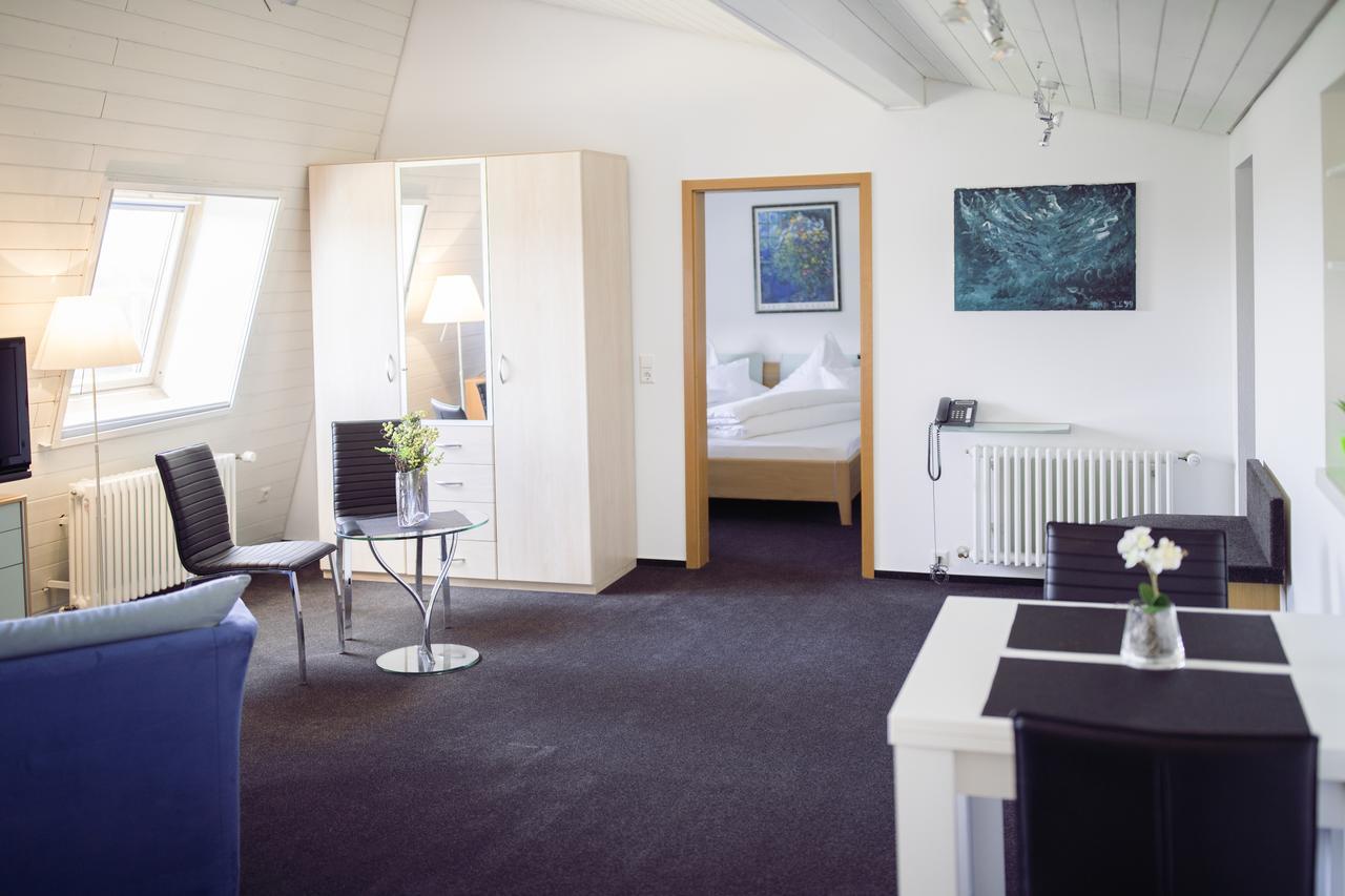 Stausee-Hotel Metzingen  Exterior photo
